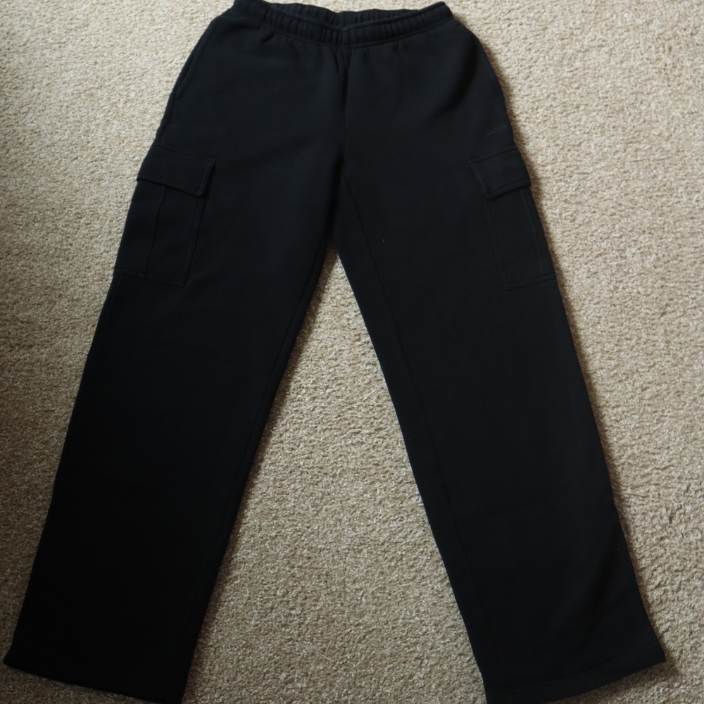 Aritzia TNA CozyFleece MegaFit Cargo Sweatpants